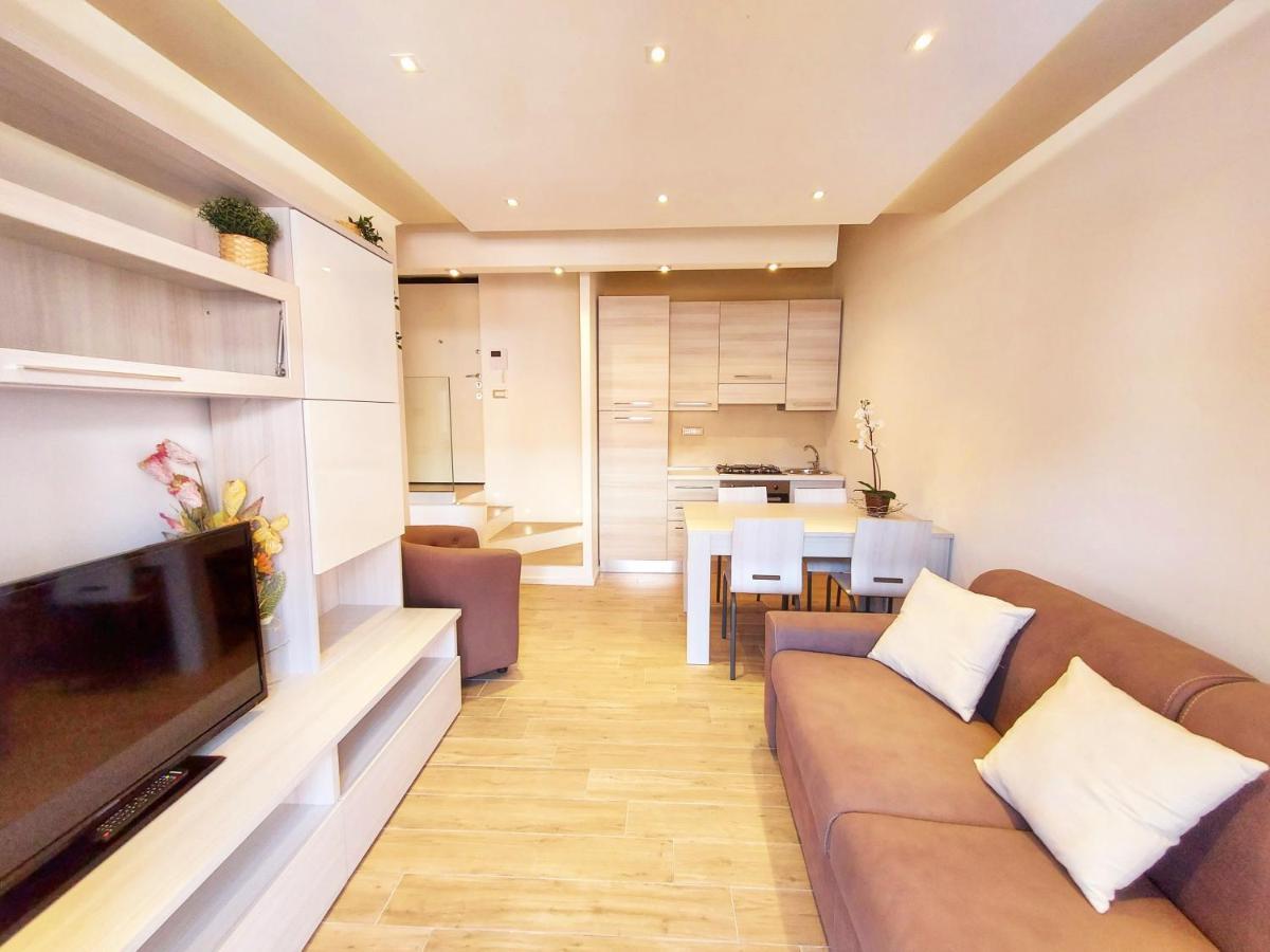 דירות קסטל די סנגרו La Ginestra C&B House מראה חיצוני תמונה