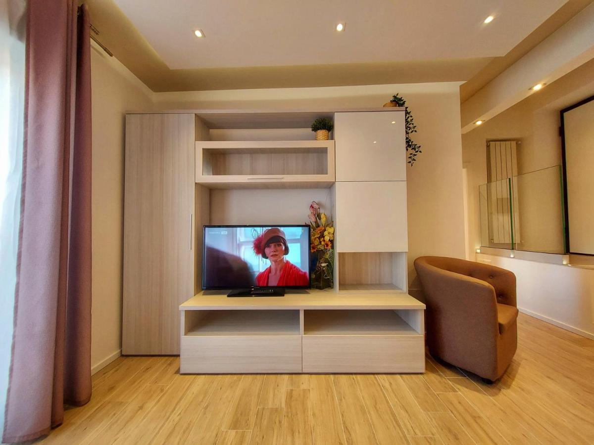 דירות קסטל די סנגרו La Ginestra C&B House מראה חיצוני תמונה